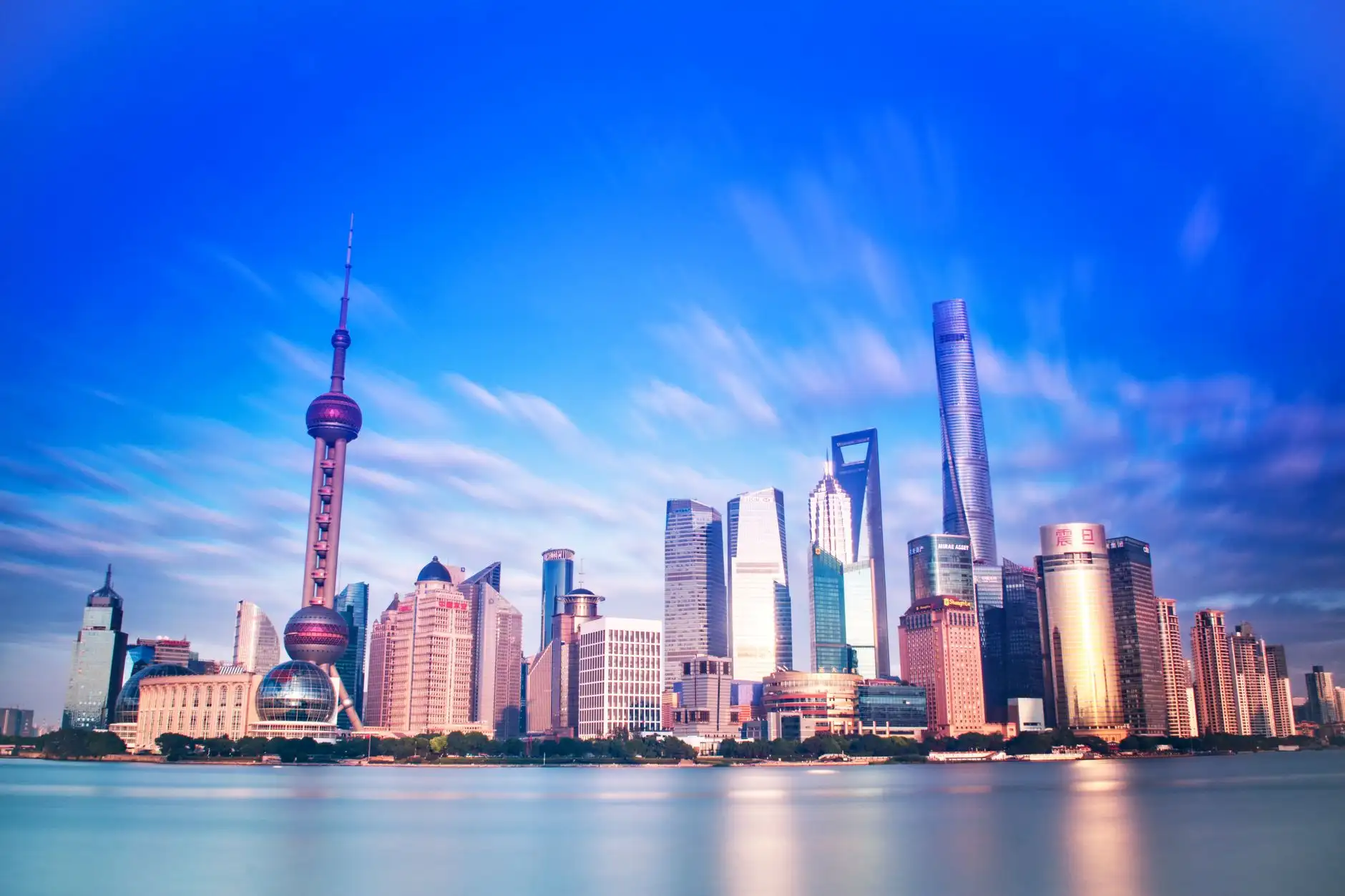 商业智能软件光盘与云端部署方案的成本效益对比分析
